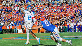 Sorry Lane, There's No Opening Here. Happy Trails Back To Oxford.