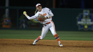 Struggling Gator Softballers Looking For A Late-Season Surge