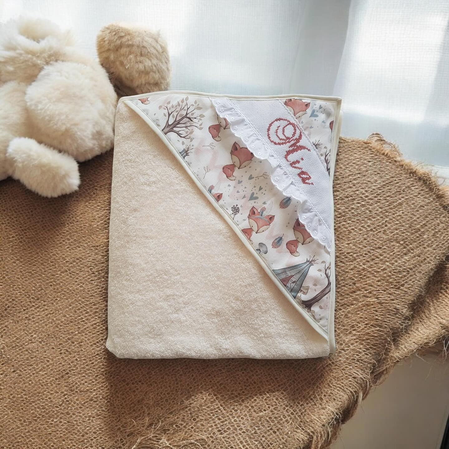 Cape de bain à capuche prénom brodé