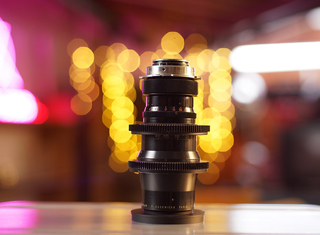 Angenieux 35-140 f 3.5 N35 ok.jpg