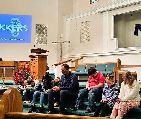 Trekkers Prayer Time.jpg