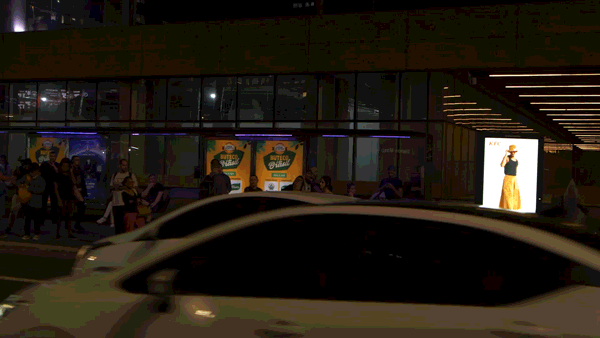 OOH_CC_05.gif