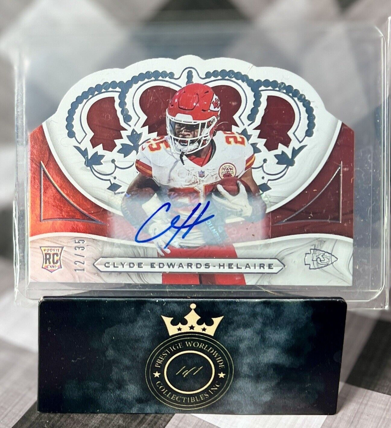 Clyde Edwards-Helaire 2020 Crown Royale Red Rookie Auto /35 #CR-5 Chiefs