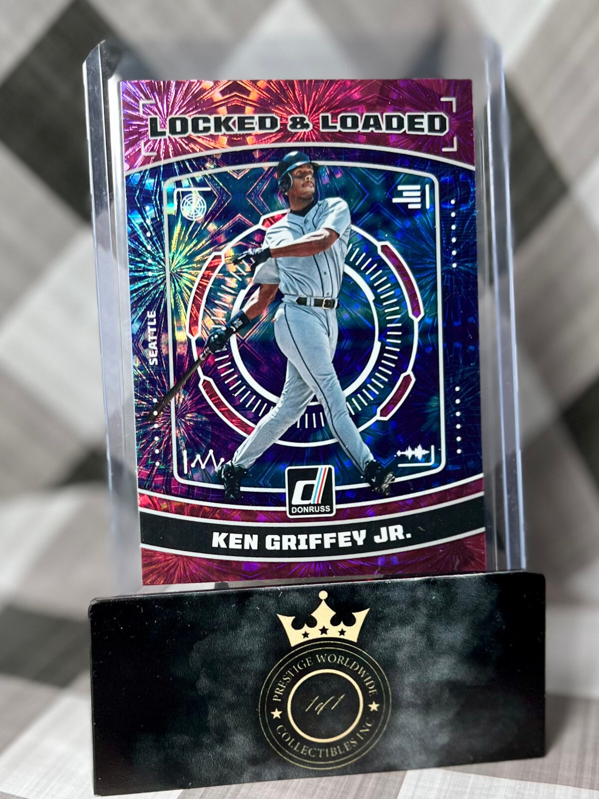 Ken Griffey Jr. 2023 Donruss Pink Fireworks Locked and Loaded #LL1