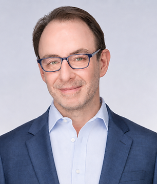 Richard Headshot 2.png