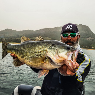 gros black bass record de cedrick plasseau guide de pêche Estrémadure Espagne