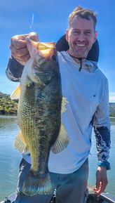 Séjour pêche en Estrémadure Espagne Guide de pêche Cédrick Plasseau, séjour tout compris, pêche brochet, black bass, sandre, barbeau, chanel catfish, haut de gamme, spinner