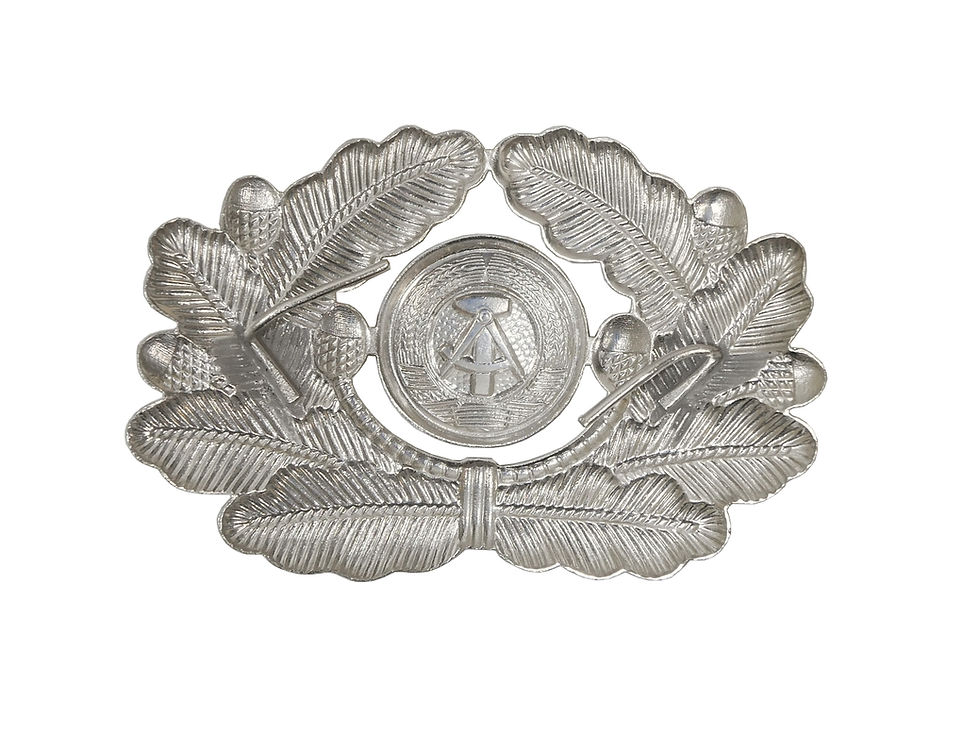 サムネイル： 東ドイツ軍 キャップバッジ レプリカ シルバー