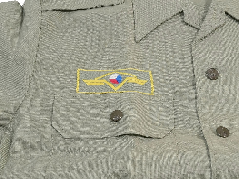 サムネイル： チェコスロバキア軍 VZ63 ロングスリーブ シャツ クロスソードボタン 新品B品/画像現品