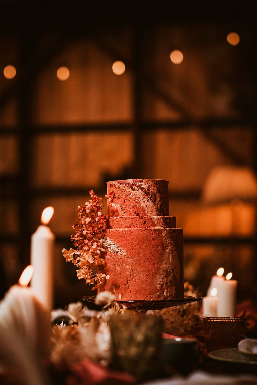 Wedding cake for beautiful fall colorado wedding