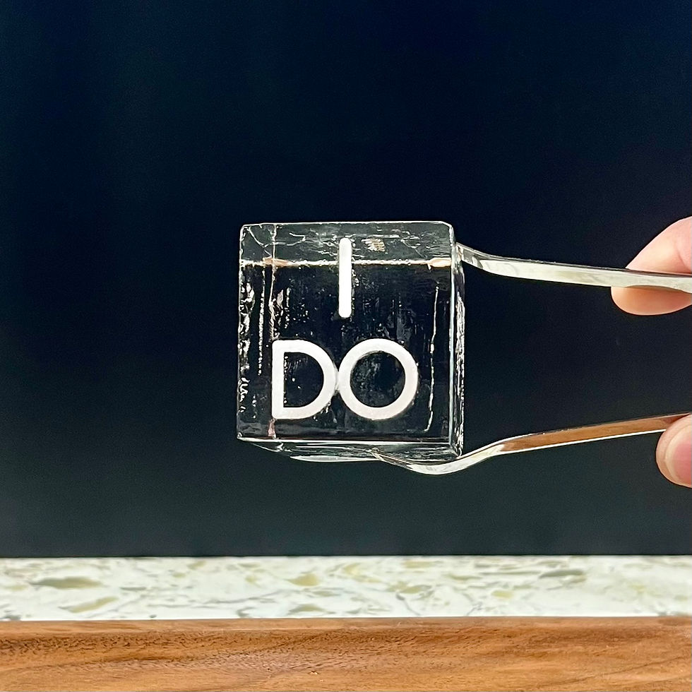 Thumbnail: Logo-Engraved Cubes