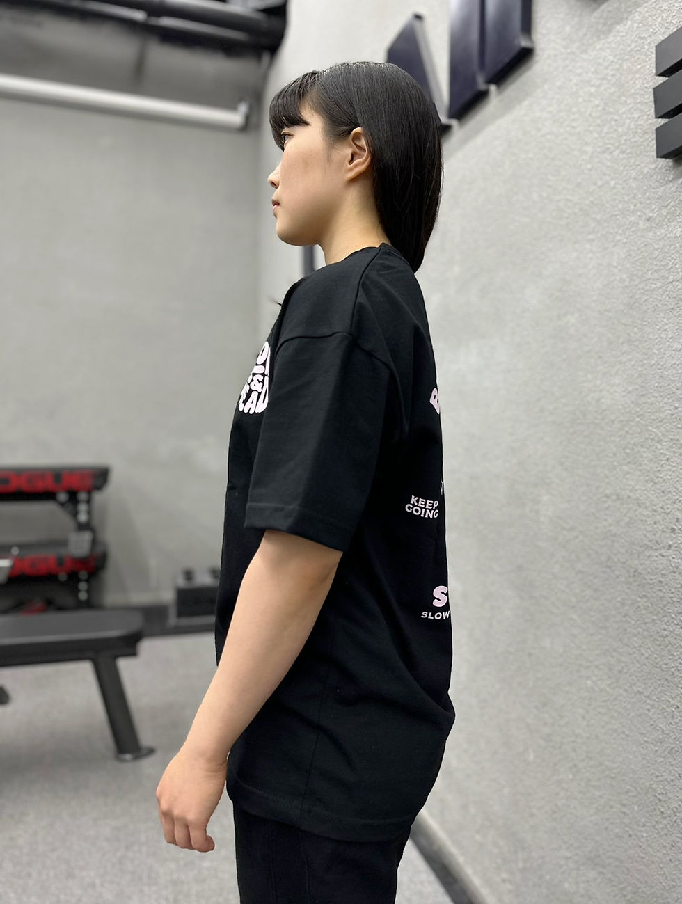 サムネイル： ＜ブラック＞オーバーサイズTシャツ