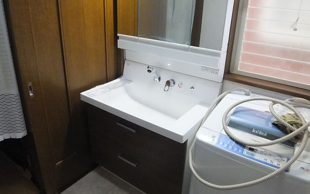 洗面化粧台交換