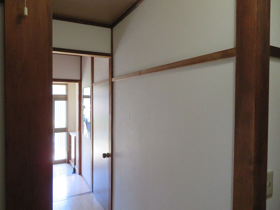 千葉県柏市|玄関・廊下砂壁にクロス貼り