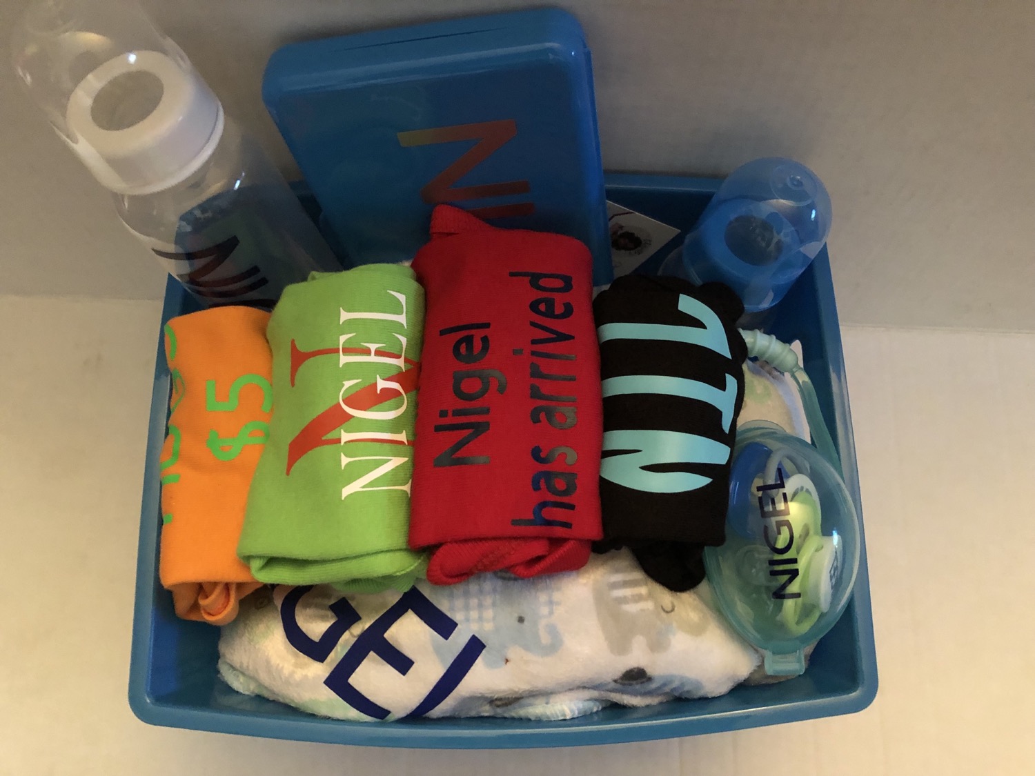 Thumbnail: Baby shower basket