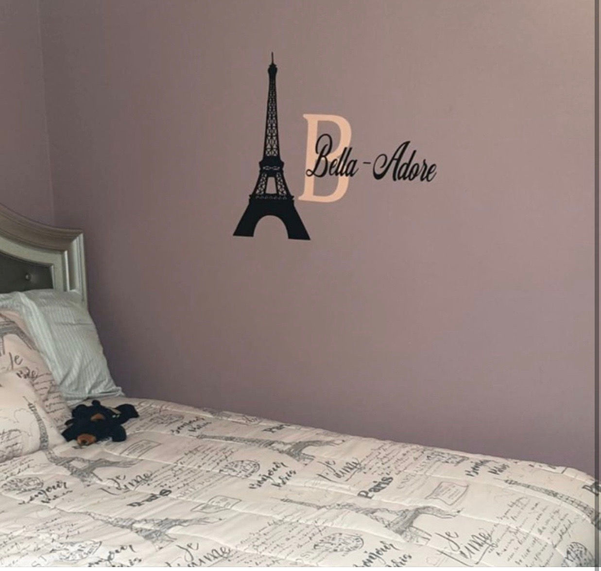 Wall decals 