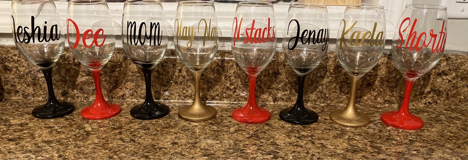 Thumbnail: Personalized wine glasses