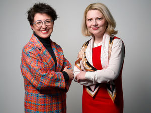 PHOTO GALLERY: Session with Cristina Ferrari & Violeta Luca