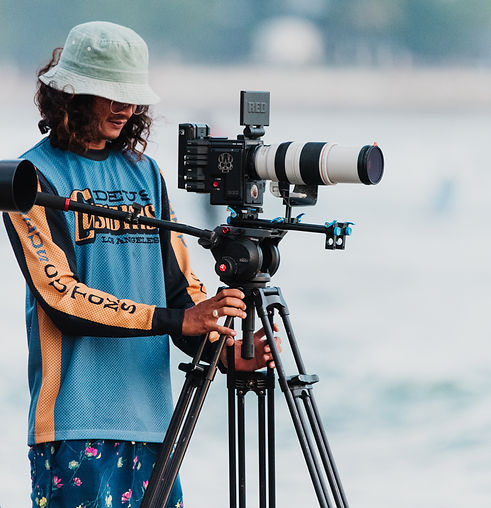 andre cricket shooting surfing at batu bolong bali, best videographer surfing movies, deus