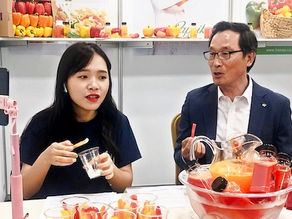 왕홍 SNS타고 중국 전역에 한국 농식품 ‘생중계’