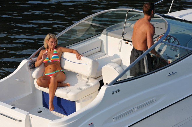 M/B Bayliner 245 -8 pax+crew