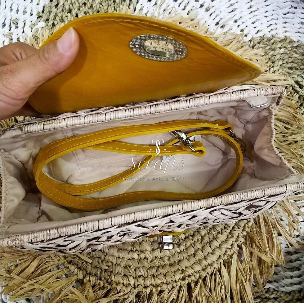 Thumbnail: ROTAN Wicker Clutch 1