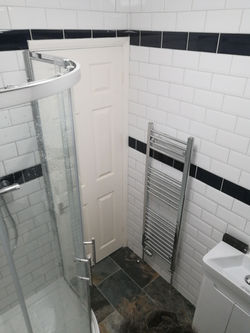 Bathroom-wetroom-shower-basin-installer-paignton-torquay-brixham-devon-design-fitter-renovator-