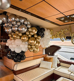 product_oceanic-elegance-yacht-balloon-decor_miami-party-decor_2_v.jpg