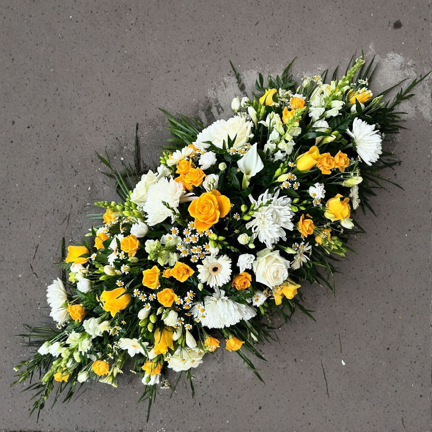 Double-ended Coffin Spray