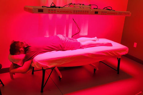 Red Light Therapy vs. Infrared Sauna: What's the Difference?
