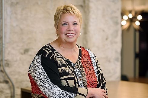 Cathy52-700.png