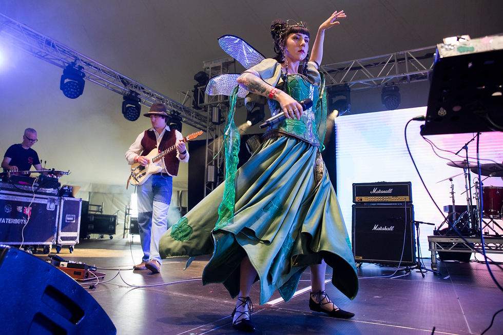 Lindisfarne Festival - Shannon Pearl