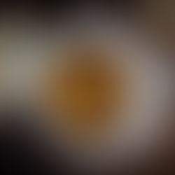 TORTA SALATA DI TUMMINIA AL SESAMO RIPIENA DI CREMA DI TOFU, CIME DI RAPA E FOGLIE DI CAROTE