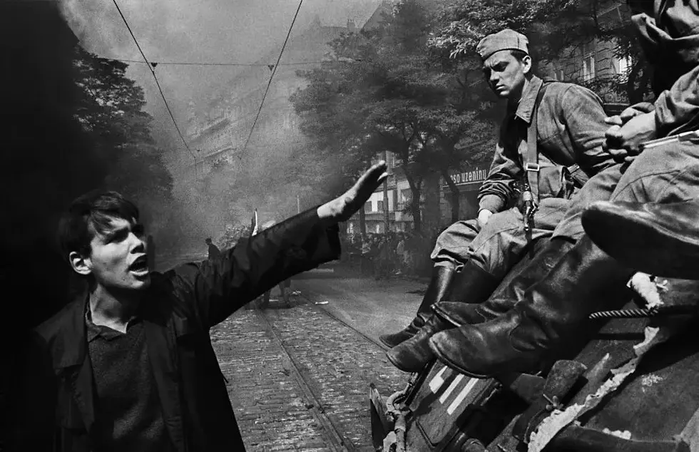 Josef Koudelka Invasion by Warsaw Pact troops near the Radio headquarters. Prague, Czech Republic. August 1968. © Josef Koudelka | Magnum Photos