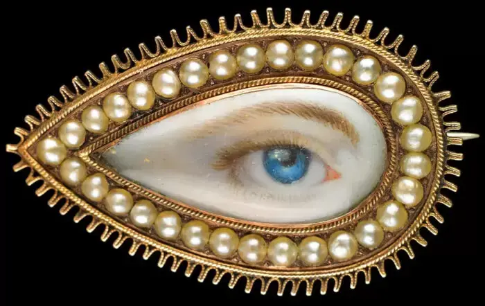 A “lover’s eye” on a brooch surrounded by split pearls, from about 1790, to be shown at the Birmingham Museum of Art.