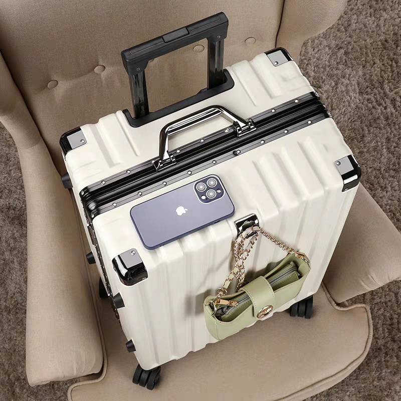 Thumbnail: Aluminum Travel Suitcase – Luxury Edition