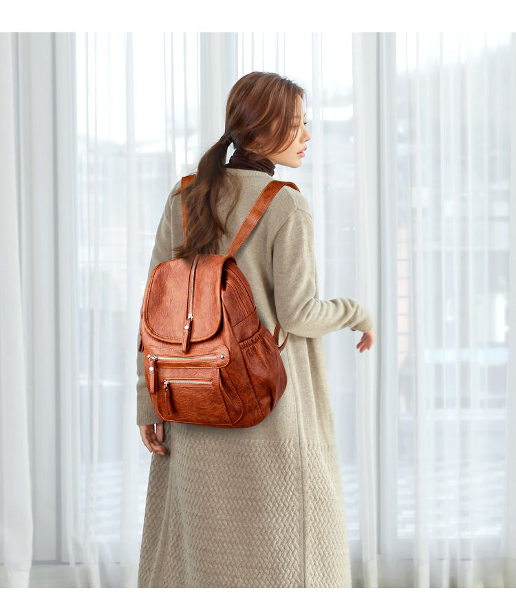 Thumbnail: Heritage Leather Backpack – Lifestyle Brown Color