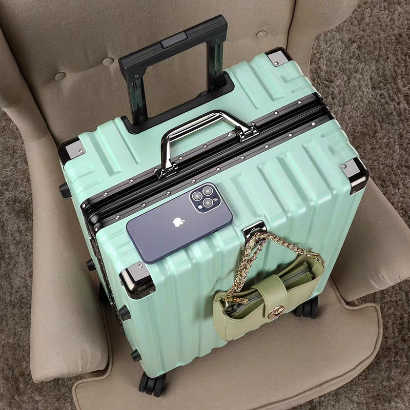 Thumbnail: Aluminum Travel Suitcase – Luxury Edition