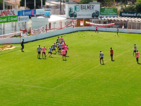 São Luiz encerra preparação para o jogo desta segunda contra o Internacional