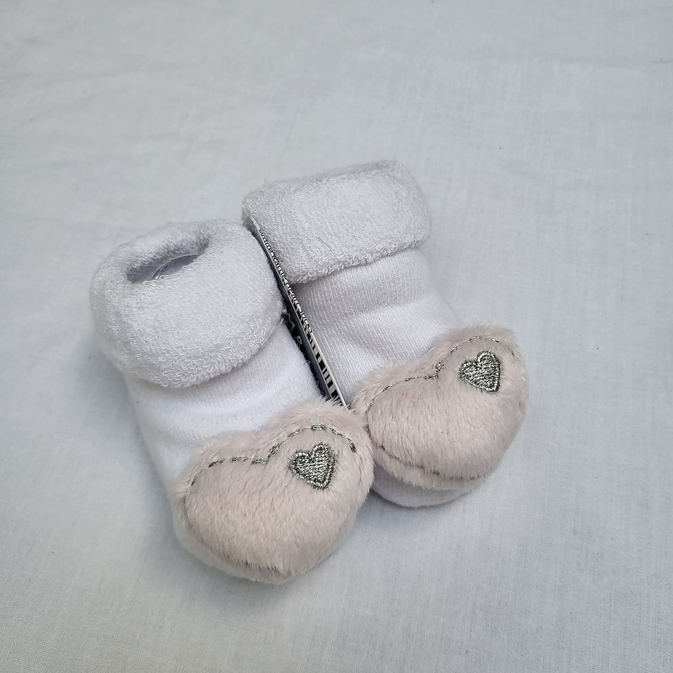 Thumbnail: Rattle Heart Socks