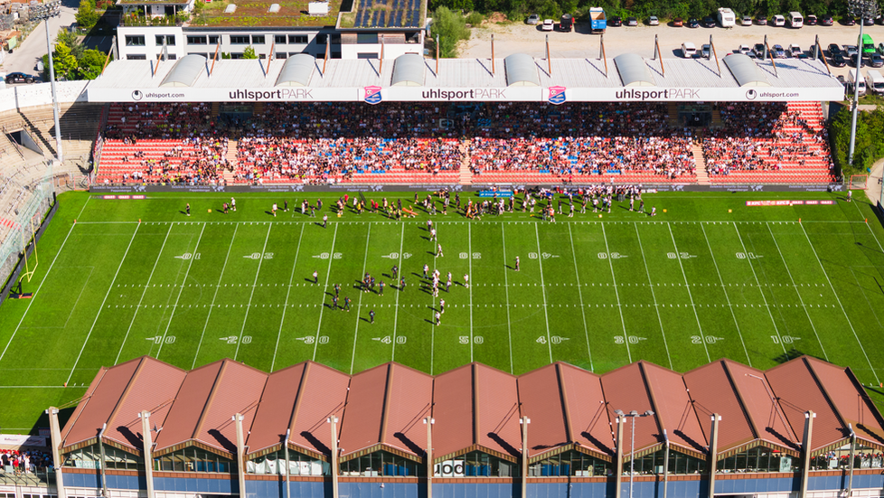 Dauerkarten jetzt im Verkauf - Ost-Tribüne im Sportpark Unterhaching eingeschränkt nutzbar