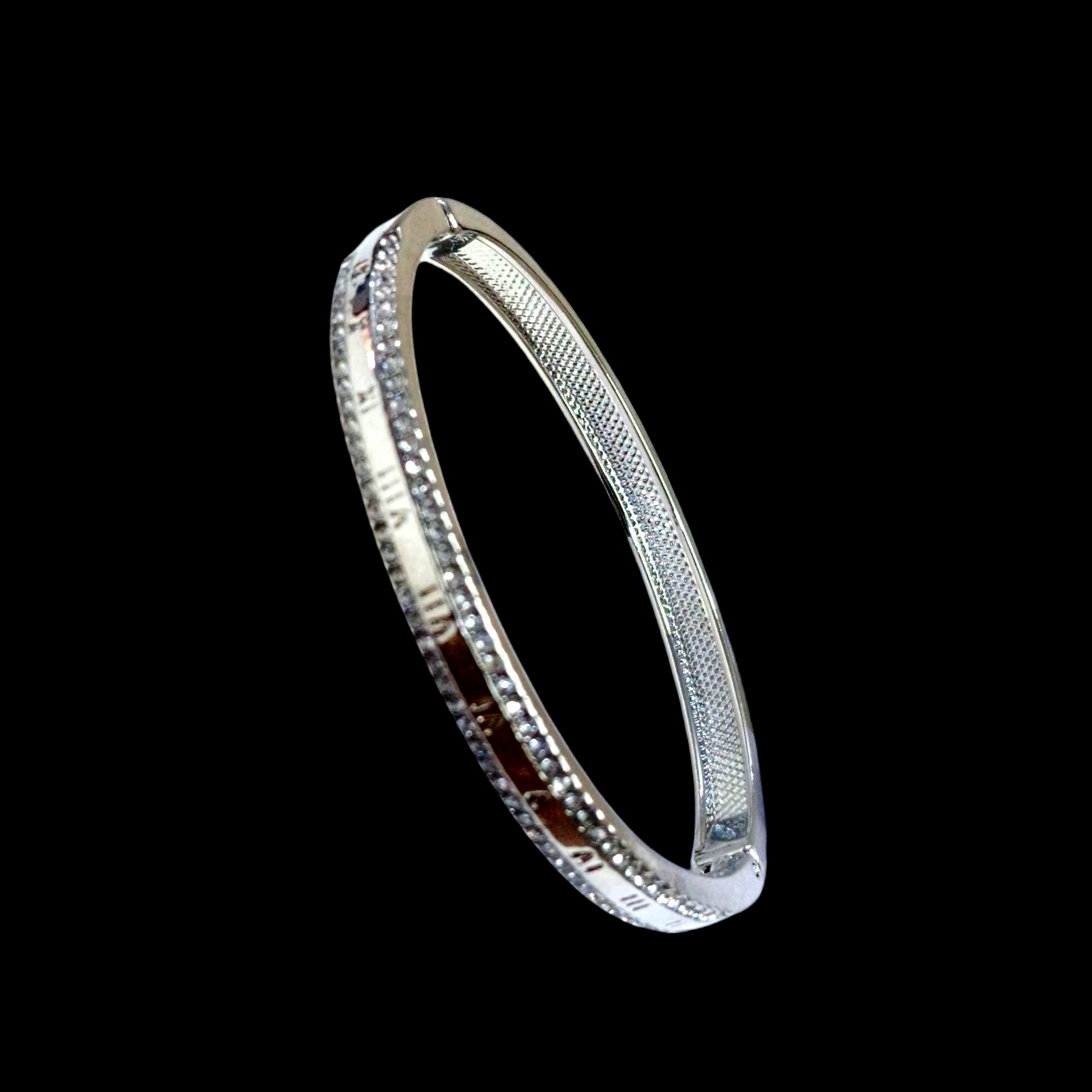 ELEGANT LADIES BRACELET - OPEN TYPE