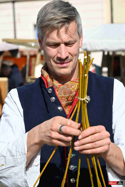Czech traditions pletení pomlázky, dílny, workshop