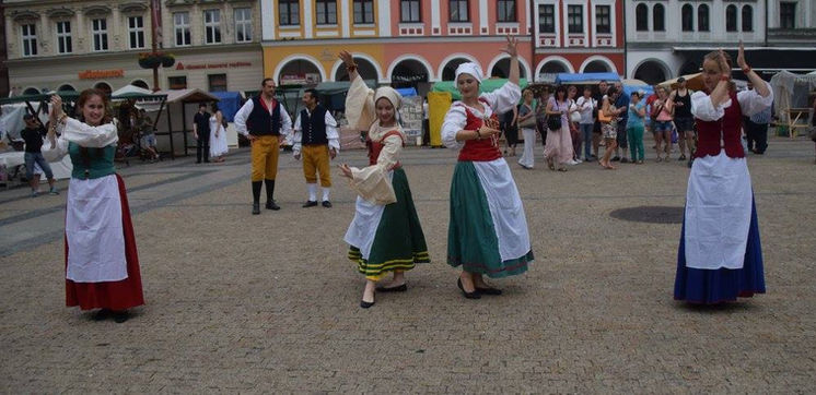 lidové historické tance