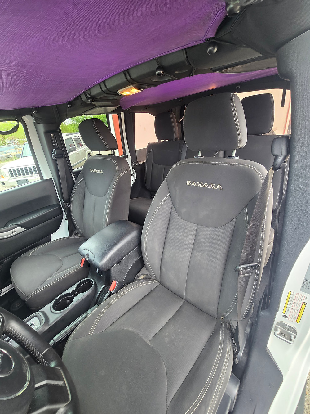 2017 Jeep Wrangler Unlimited Sahara - Photo 10