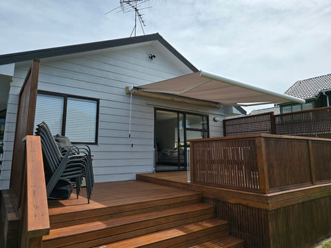 awning-ellerslie