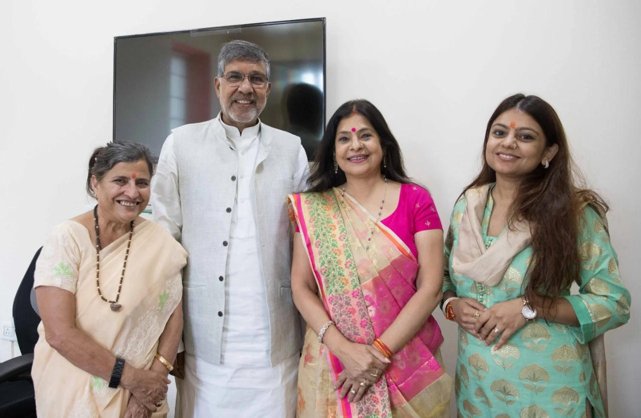 Popular Indian Folk Singer Malini Awasthi Calls Upon Nobel Peace Laureate Read all news including political news, current affairs and news headlines online on malini awasthi today. popular indian folk singer malini