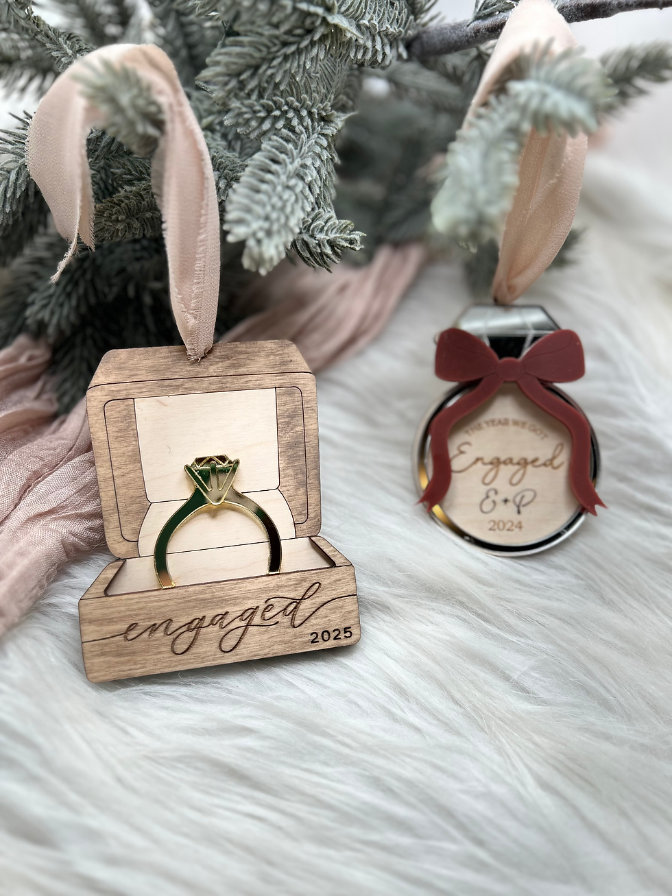 Thumbnail: Engagement Box Ornament 