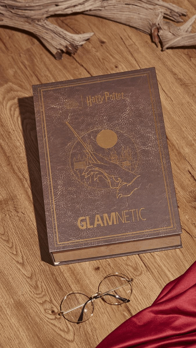 2023_08_HP_PR Box_Stylized.gif