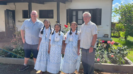Carnet de voyage à Madagascar : une célébration avec le père Pedro et une visite à Antsirabe